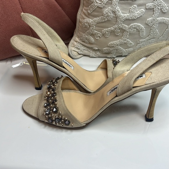 MANOLO BLAHNIK JEWELED HEELS - Picture 8 of 10